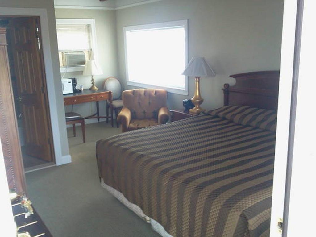 Golden Gate Lodging Plattsburgh Exteriör bild
