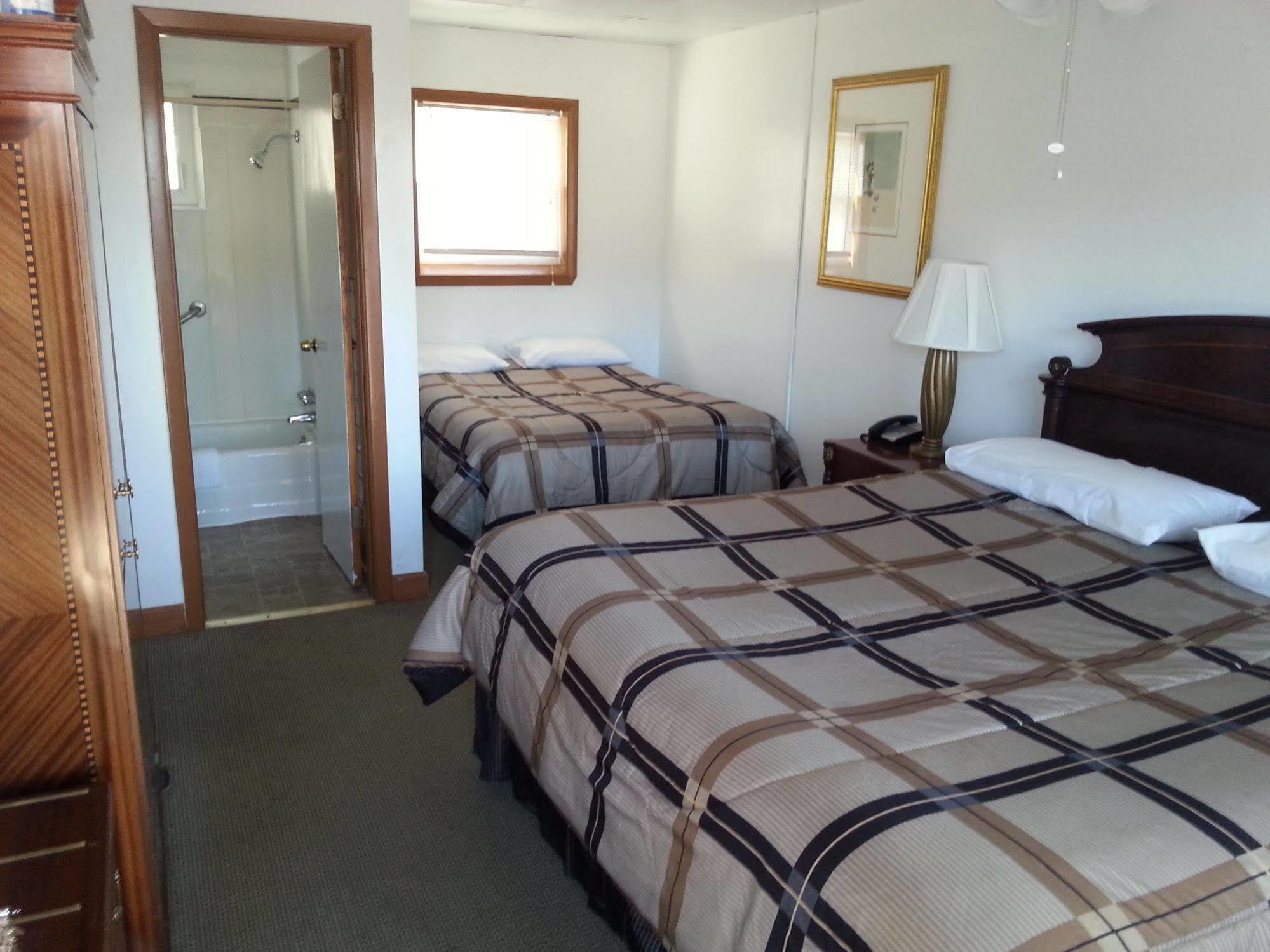 Golden Gate Lodging Plattsburgh Exteriör bild